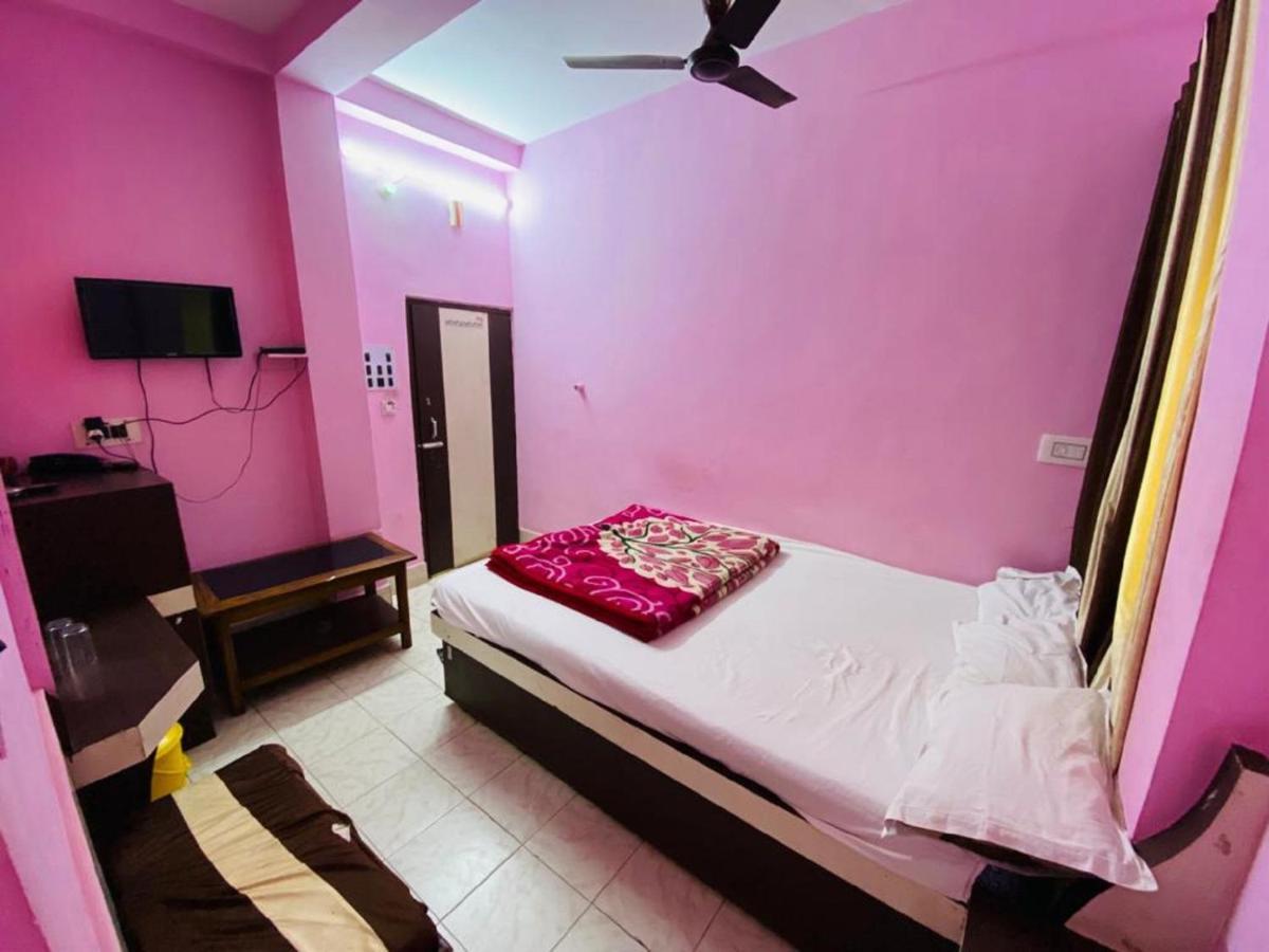 Staymaker Hotel Prerana Tarapith Extérieur photo