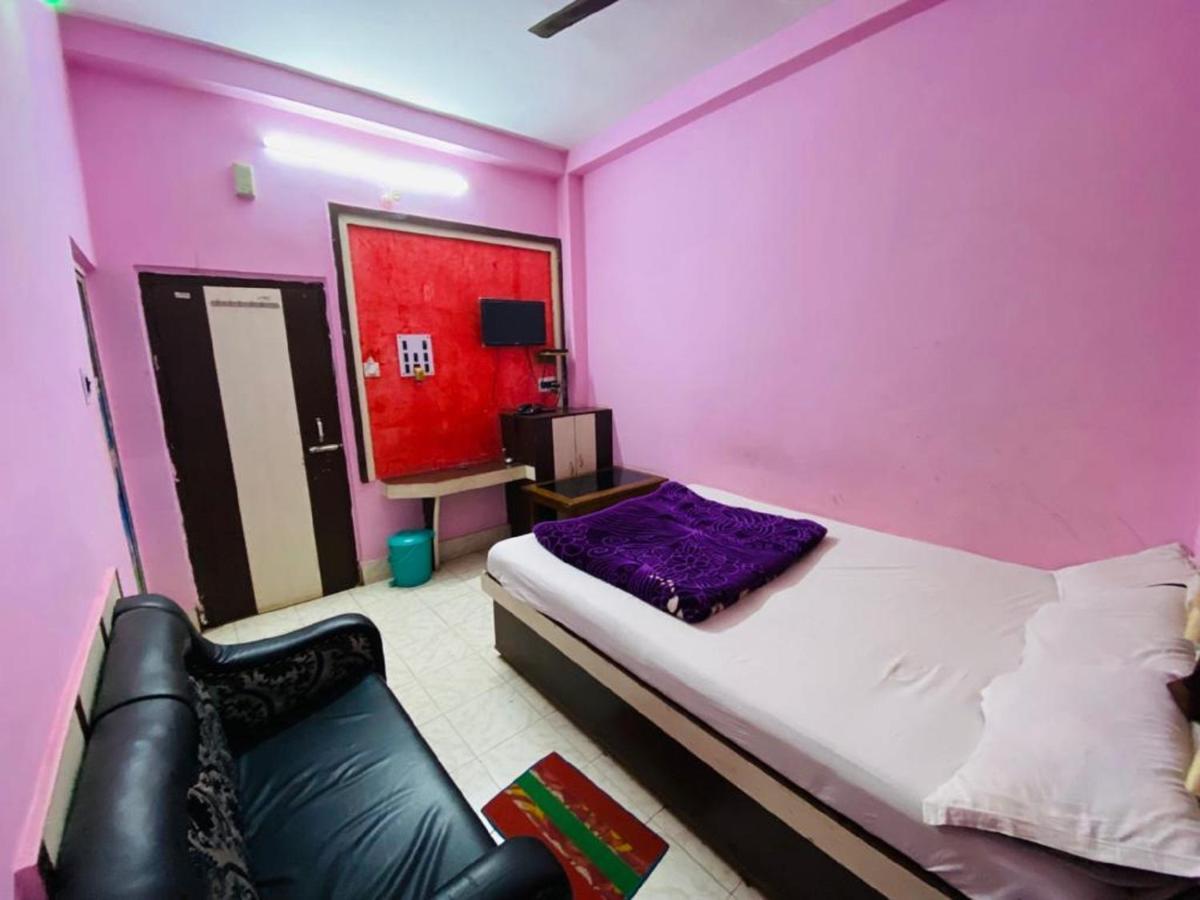 Staymaker Hotel Prerana Tarapith Extérieur photo